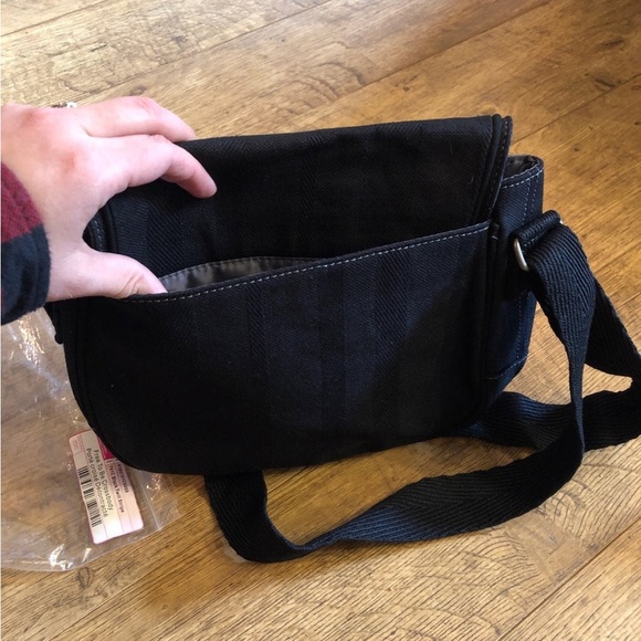 FINAL Thirty-One Free to Be Crossbody - Picture 6 of 8